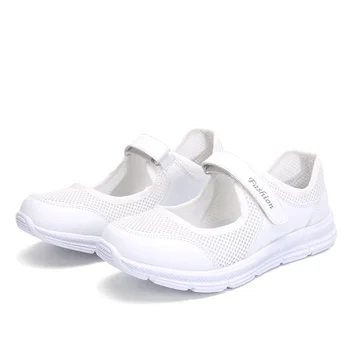 Letní sandály měkké podrážkou Tenisky přenosné boty s plochou podrážkou pro ženy, prodyšné obuvi pro starší matky