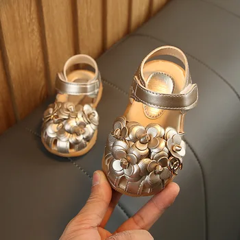 Dětské sandály 1-6 let staré dívky princezna boty Baotou 2019 létě děti batole boty měkké spodní duté sandály non-skluzu fla