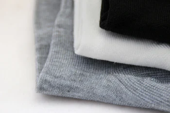 Kvalitní Hot Prodej Módní Černá Bílá Šedá 3 Barvy Neformální Solid Čisté Barvy Ponožky Kvalitní Podzim Zimní Pánské Ponožky Pro Muže