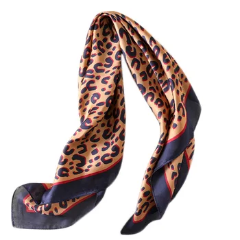 2020 Nový styl Čtvercový šátek Jaro a léto dámské kvalitní Leopardí Tisku šátky dáma Opalovací krém Módní hedvábí beach šátek