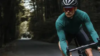 Zimní cyklistické oblečení Muži Tmavě zelené tepelné fleece dlouhý rukáv cyklistika jersey Vysoce kvalitní kolo Bunda ropa ciclismo invierno