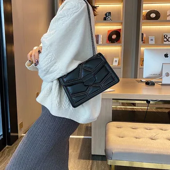 Nýt Řetězu Malé Crossbody Tašky Pro Ženy 2021 Rameno Messenger Bag Lady Luxusní Kabelky