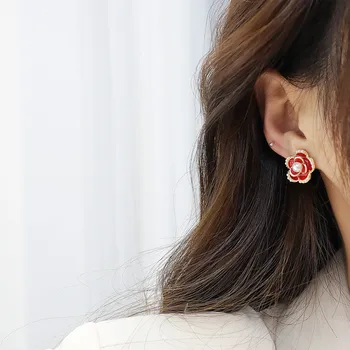 2020 Nové Příjezdu Kovové Ženy Módní Náušnice Stud Korejské Francouzské Retro Rose Pearl Kapka Oleje Jednoduché Elegantní Náušnice Šperky