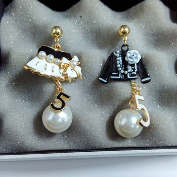 Slavný design golden pearl náušnice pro ženy číslo 5 cap módní šperky