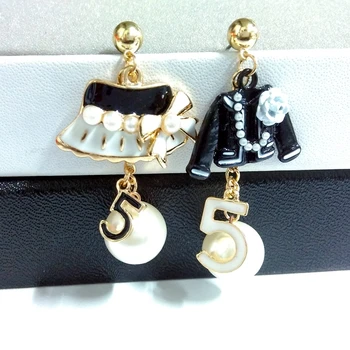 Slavný design golden pearl náušnice pro ženy číslo 5 cap módní šperky