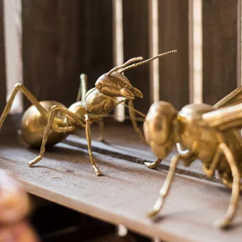 Obří hmyz, dekorace pryskyřice řemesla včela, kudlanka ant umění zlatý neo-klasické ozdoby