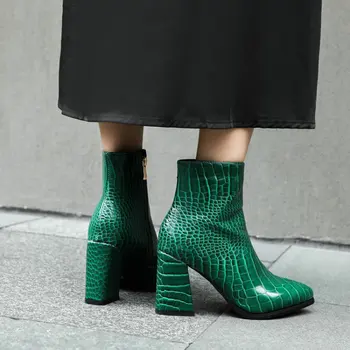 ZawsThia sexy dámské čerpadla zimní boty červené, modré a zelené klasické dámské kotníkové boty blok vysoké podpatky, špičaté toe martin boty