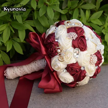 Kyunovia Skladem Ohromující Svatební Květiny Bílé Družičky, Svatební Kytice Umělé Růže Svatební Kytice FW139