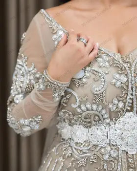 Luxusní Plně Korálky Crystal Muslimské Svatební Šaty Elegantní V Krk Dlouhý Marocké Kaftan Svatební Šaty Arabské Dubaji Plesové Šaty