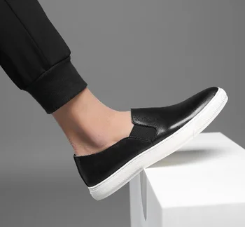 7080-Nové letní prodyšné trend vkročil jeden pedál pánské boty all-zápas kůže příležitostné board boty pro muže