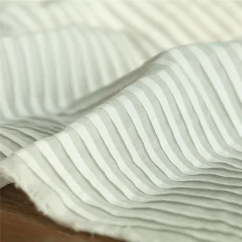 Pevná bílá barva 3D skládaný a pruhy hedvábí bavlněné tkaniny, šití na šaty, sukně, košile, halenky, řemesla na zahradě