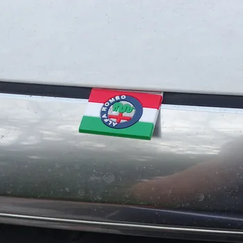 10ks italské vlajky Dekorace Znak Auto, Dveře, Kufr, přední mřížka Na Alfa Romeo 4C Giulia, Giulietta 159 156 MITO Stelvio 147 GT