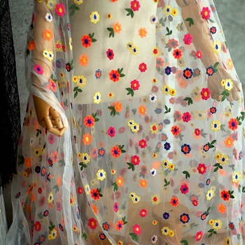 Vysoká hustota jemné síťoviny gázy krajkové květinové výšivky tkaniny DIY sukně oblečení závěs, ubrus tkanina